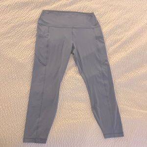 Dusty Blue Yogalicious Capri-length leggings